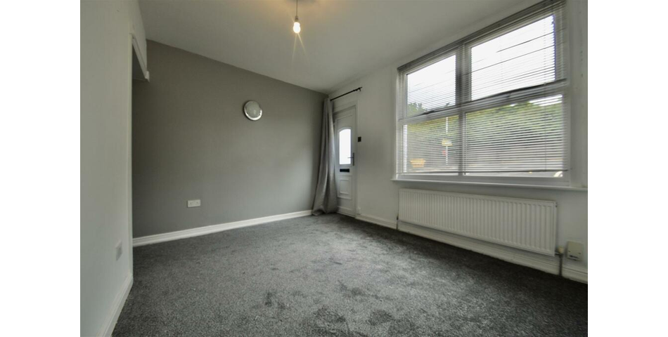 Three Bedroom Terraced Home - Excellent Investment - Rochester (ME1)