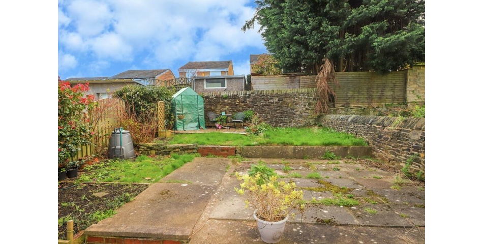 Investment/First Time Buyer Opportunity - Three Bedroom Property - Sheffield (S10)