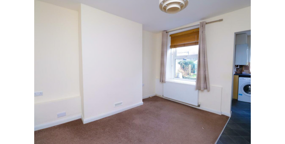 Investment/First Time Buyer Opportunity - Three Bedroom Property - Sheffield (S10)