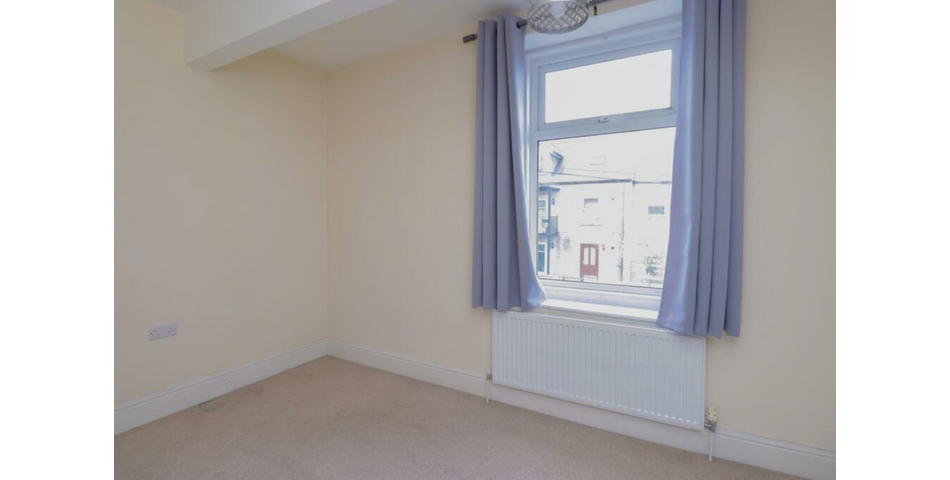 Investment/First Time Buyer Opportunity - Three Bedroom Property - Sheffield (S10)