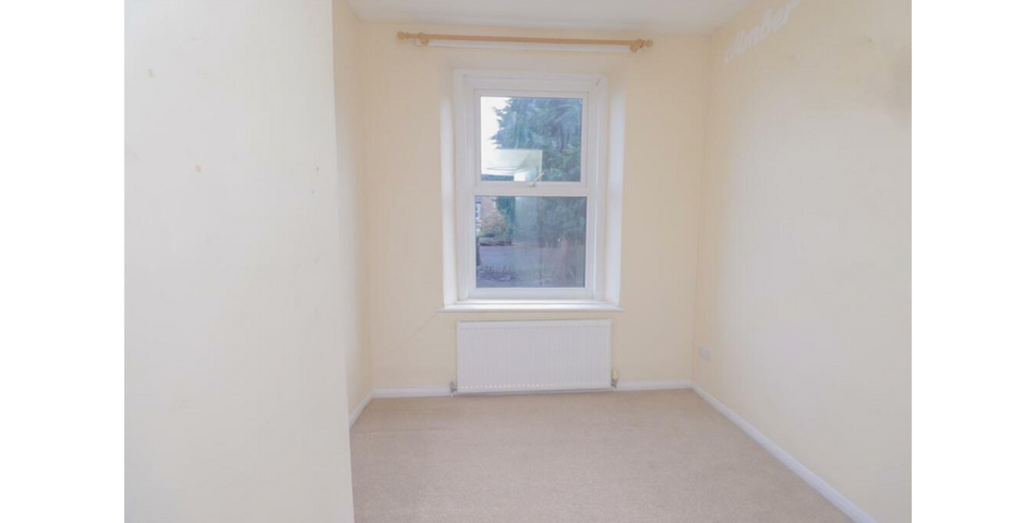 Investment/First Time Buyer Opportunity - Three Bedroom Property - Sheffield (S10)