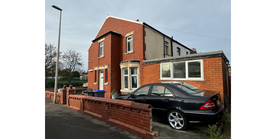 2 Bela Grove, Blackpool, FY1 5JZ