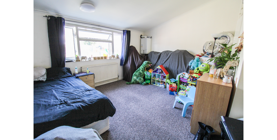 Canons Brook, Harlow