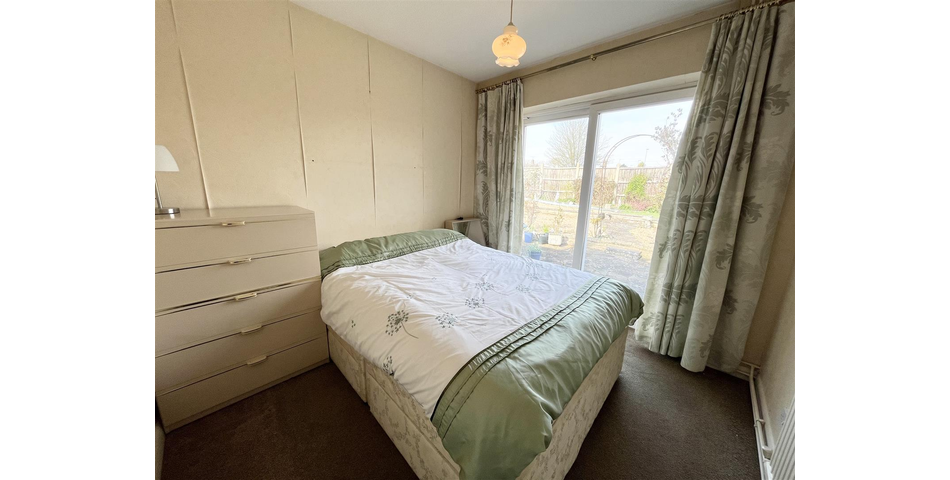 Two Bedroom Semi Bungalow - In need of Modernisation - Countesthorpe, Leics (LE8)