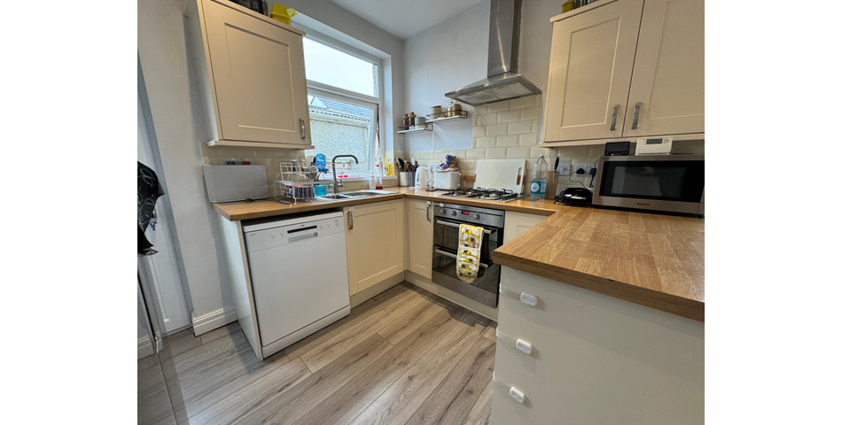 Attractive Three Bedroom Semi - Ideal First Time Purchase or Investment - Poulton-le-Flyde (FY6)