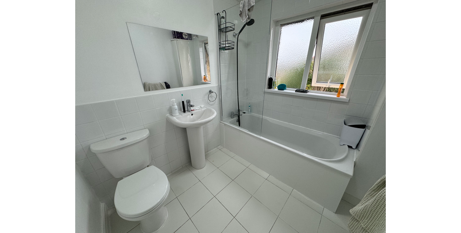 Attractive Three Bedroom Semi - Ideal First Time Purchase or Investment - Poulton-le-Flyde (FY6)