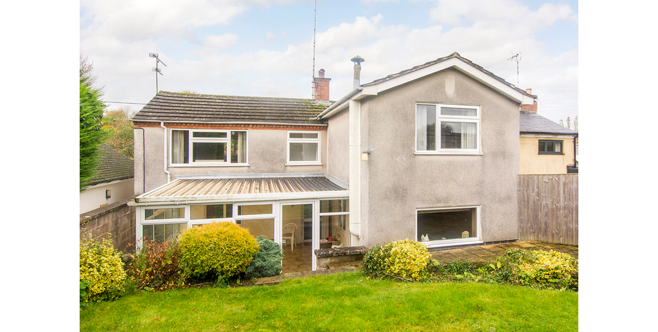 Cottage in Very Desirable Location - Requiring Modernisation - Shawell, Leicestershire (LE17)