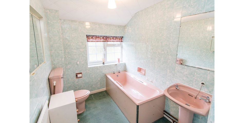 Cottage in Very Desirable Location - Requiring Modernisation - Shawell, Leicestershire (LE17)