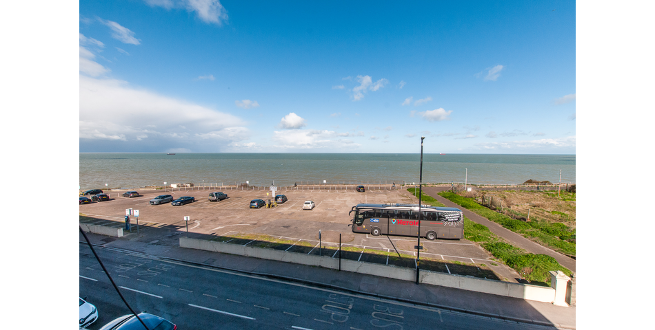 Hotel with Sea Views - Planning Permissions Granted for conversion to 5 apartments - Margate (CT9)