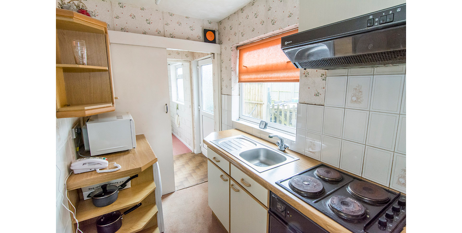 Three Bedroom Semi Detached Home - In need of Modernisation (LE17)