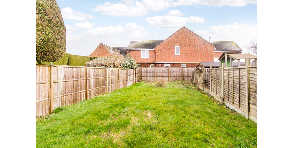 Three Bedroom Semi Detached Home - In need of Modernisation (LE17)