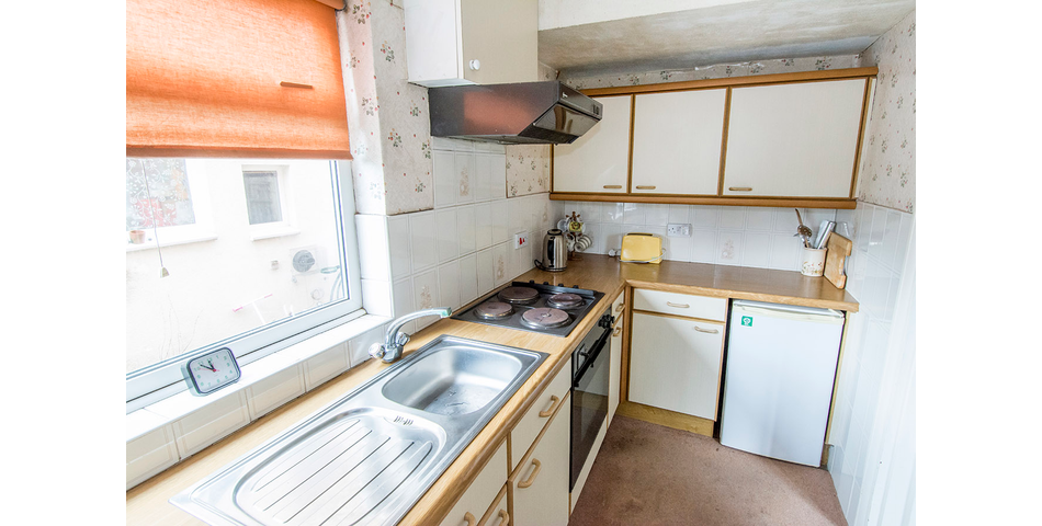 Three Bedroom Semi Detached Home - In need of Modernisation (LE17)