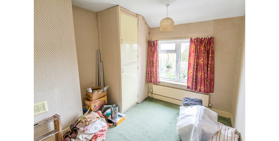 Three Bedroom Semi Detached Home - In need of Modernisation (LE17)