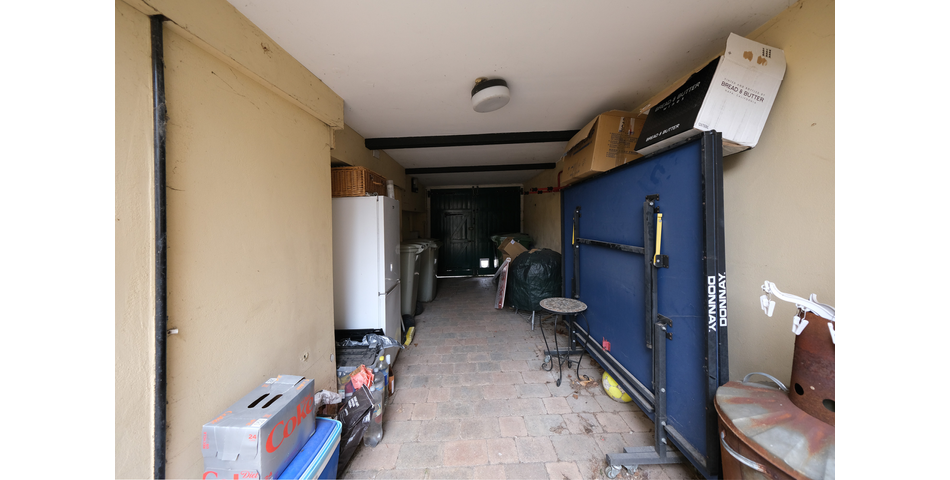 Character Cottage - Five Bedrooms - Oakham (LE15)