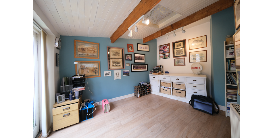 Character Cottage - Five Bedrooms - Oakham (LE15)