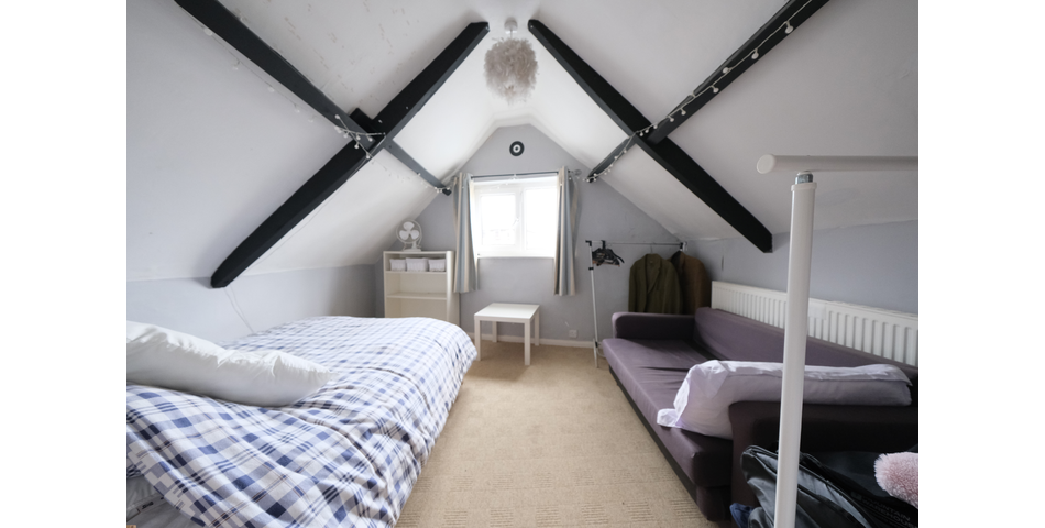Character Cottage - Five Bedrooms - Oakham (LE15)