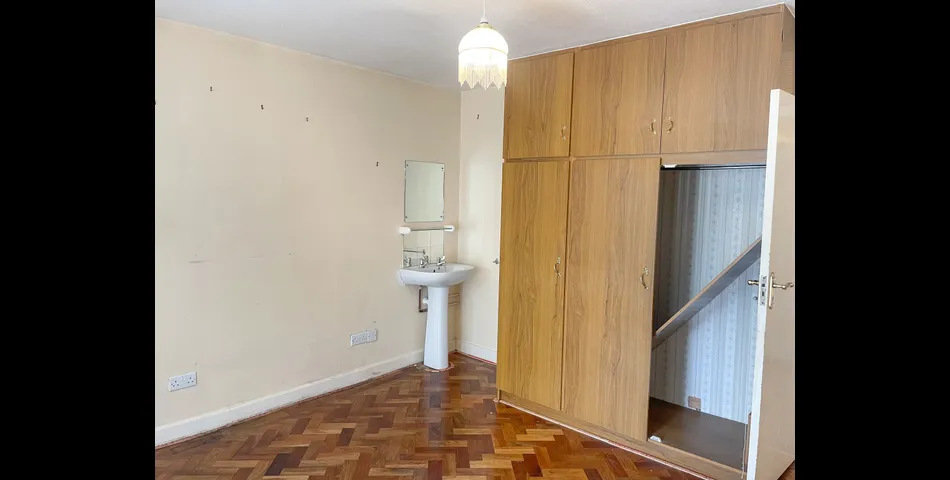 Three Bedroom Detached Bungalow - Bognor Regis (PO22)