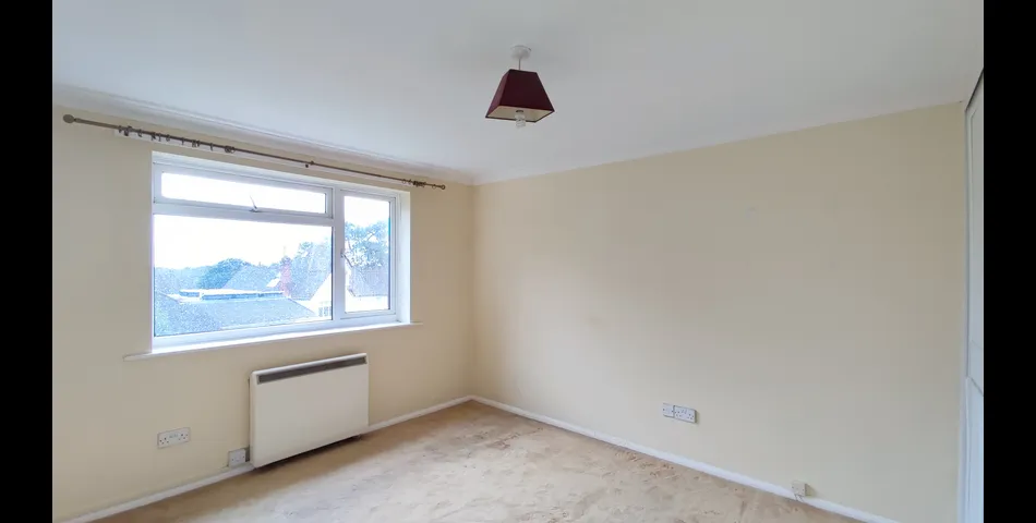 Two Bedroom Apartment - Ideal for Investment or First Time Purchase - Poole (BH14)
