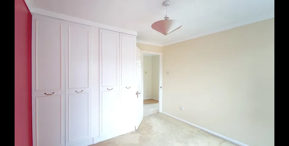 Two Bedroom Apartment - Ideal for Investment or First Time Purchase - Poole (BH14)