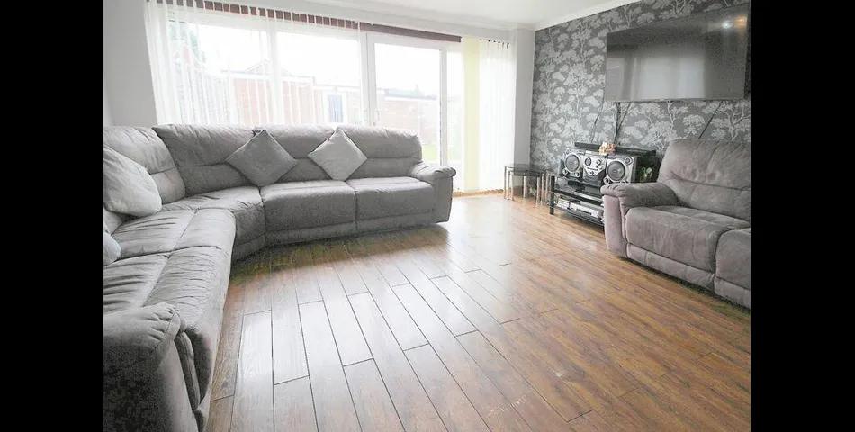 Well Presented End Terrace Home - Ideal Investment or Family Home - West Bromwich 