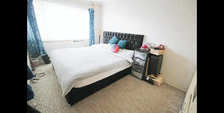 Well Presented End Terrace Home - Ideal Investment or Family Home - West Bromwich 