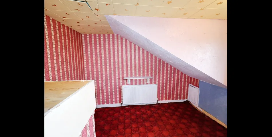 Three Bedroom Terraced Home - Modernisation Required - Batley (WF17)