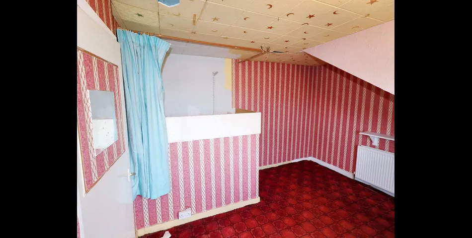 Three Bedroom Terraced Home - Modernisation Required - Batley (WF17)