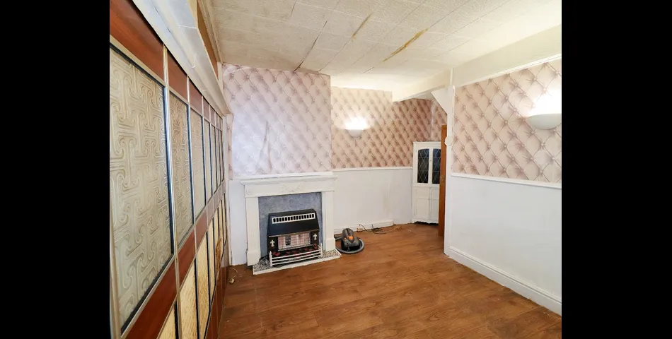 Three Bedroom Terraced Home - Modernisation Required - Batley (WF17)