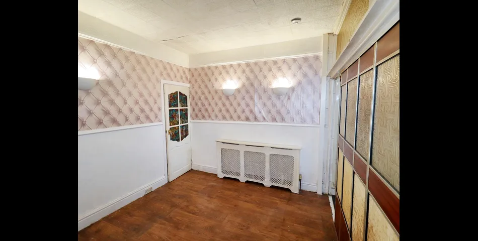 Three Bedroom Terraced Home - Modernisation Required - Batley (WF17)