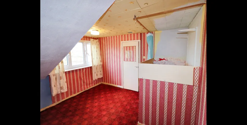 Three Bedroom Terraced Home - Modernisation Required - Batley (WF17)