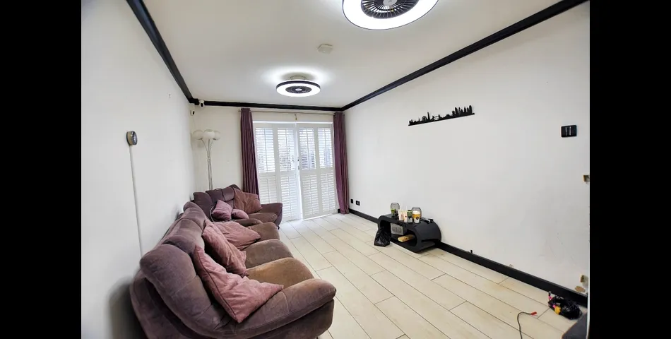 One Bedroom Terrace Home - Ideal First Time or Investment Purchase - Orpington, Kent (BR5)