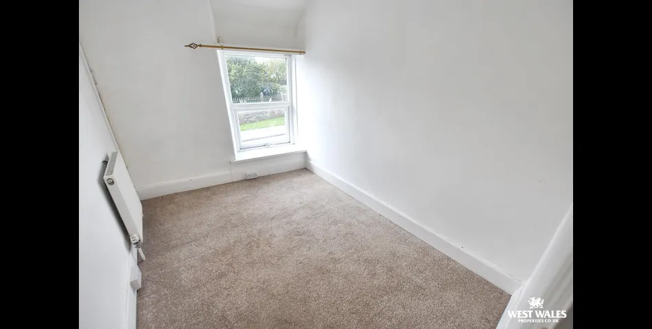 Three Bedroom Mid Terrace needing Refurbishment - Ideal First Time/Investment Buy - Haverfordwest (SA61)