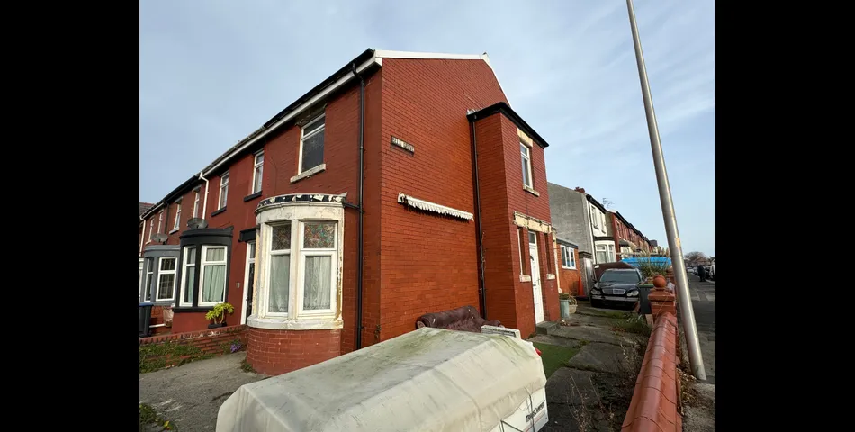 2 Bela Grove, Blackpool, FY1 5JZ