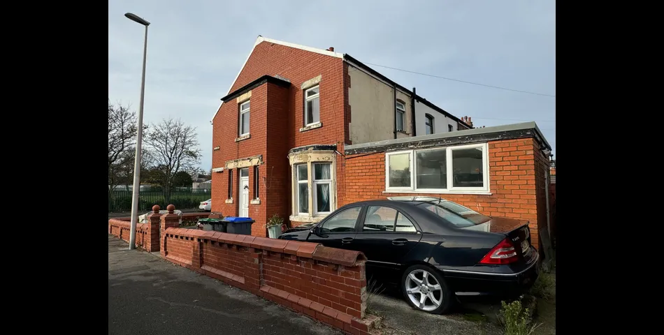 2 Bela Grove, Blackpool, FY1 5JZ