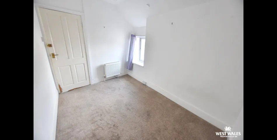Three Bedroom Mid Terrace needing Refurbishment - Ideal First Time/Investment Buy - Haverfordwest (SA61)
