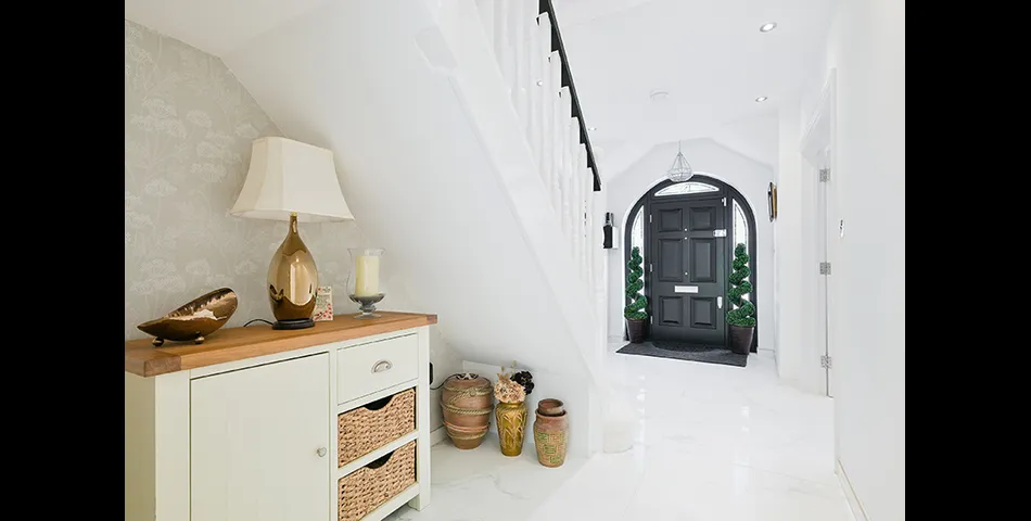 Exceptional Semi Detached Home - Fully Modernised and Extended - Ewell/Epsom (KT17)