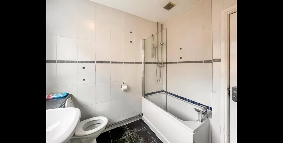 23 Holyoake Street, Enderby, Leicester LE19 4NS