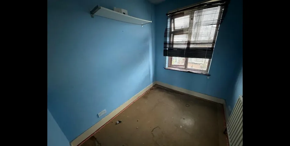 Low Lease Two Bedroom Apartment - Dagenham, (RM8)