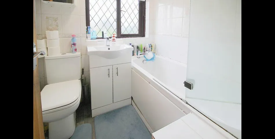 Well Presented End Terrace Home - Ideal Investment or Family Home - West Bromwich 