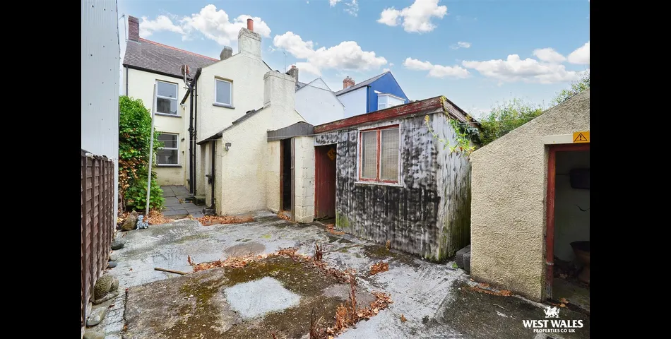 Terraced Home - Ideal First Time or Investment Purchase