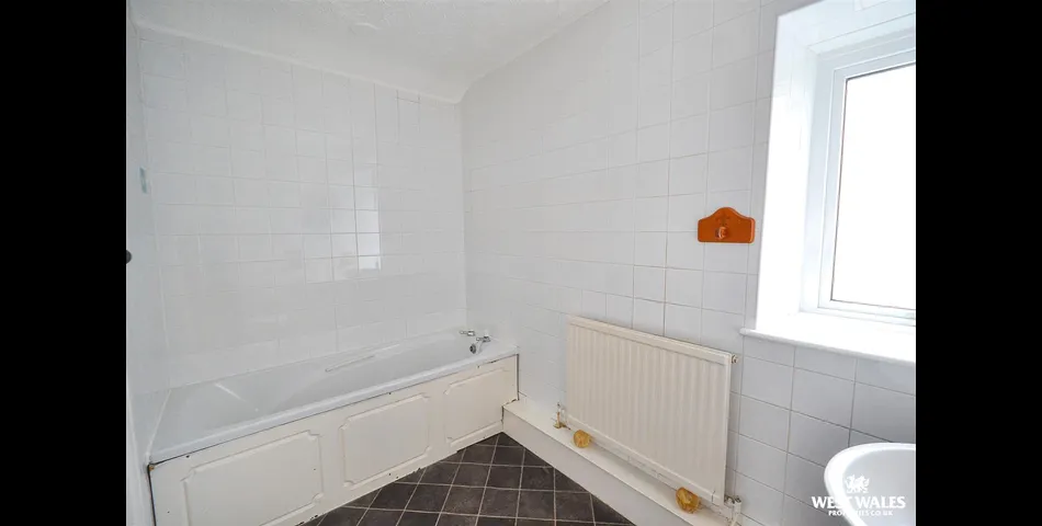 Terraced Home - Ideal First Time or Investment Purchase