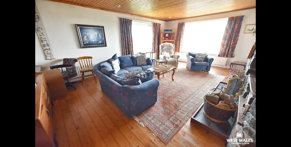 Four Bedroom Detached Home - Spectacular Views - Huge Potential - Solva (SA62)