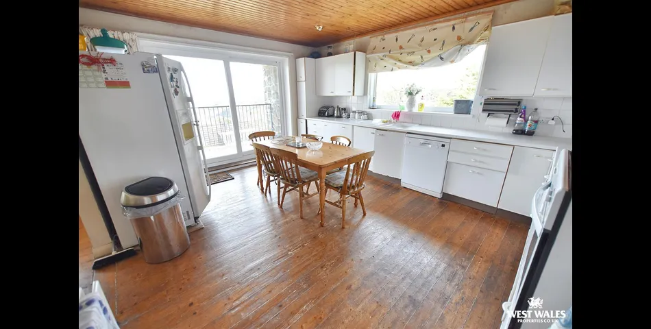 Four Bedroom Detached Home - Spectacular Views - Huge Potential - Solva (SA62)