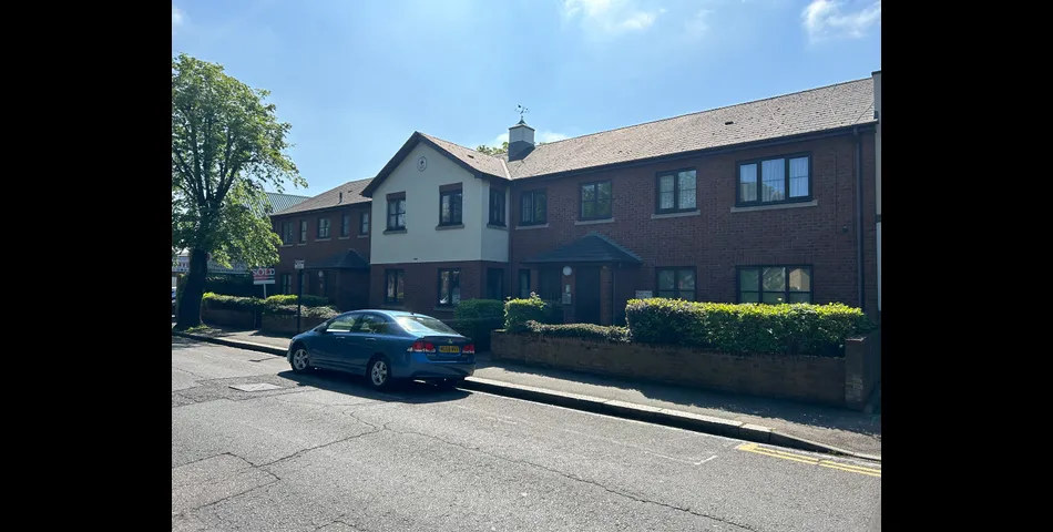 5 Shire House, Harrow Road, Leytonstone E11 3PX