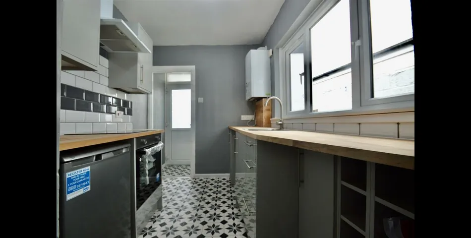 Three Bedroom Terraced Home - Excellent Investment - Rochester (ME1)