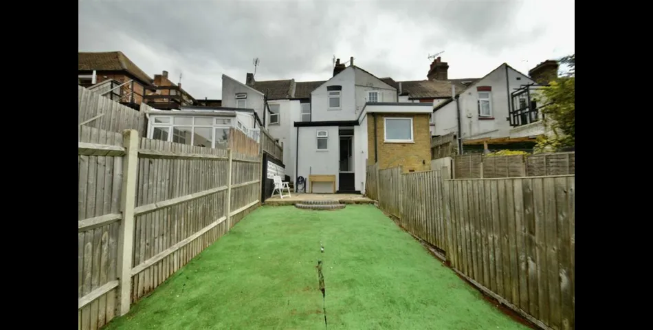 Three Bedroom Terraced Home - Excellent Investment - Rochester (ME1)