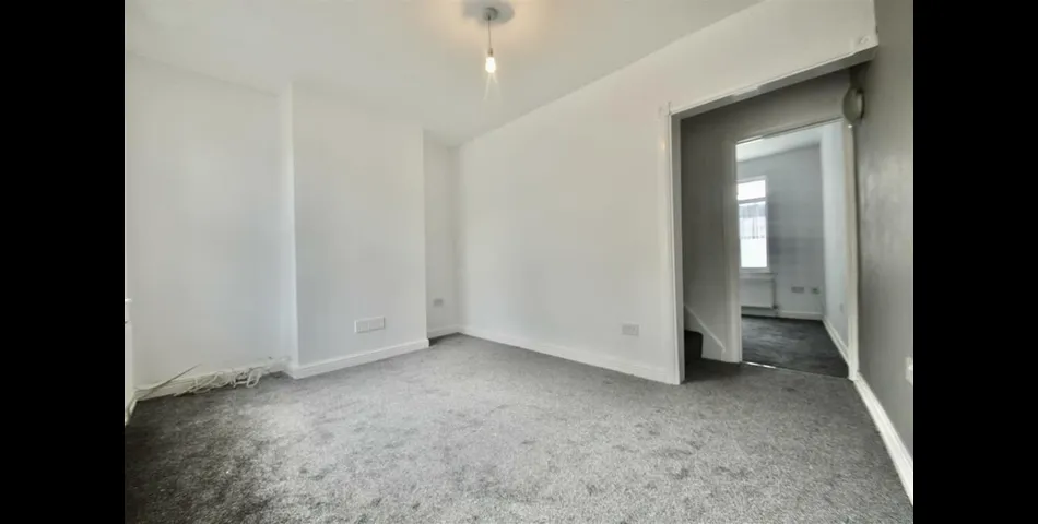 Three Bedroom Terraced Home - Excellent Investment - Rochester (ME1)