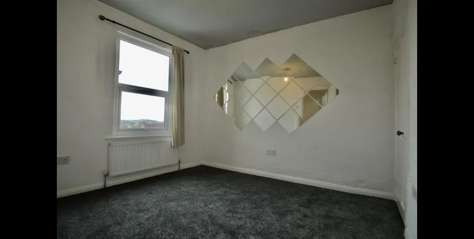 Three Bedroom Terraced Home - Excellent Investment - Rochester (ME1)