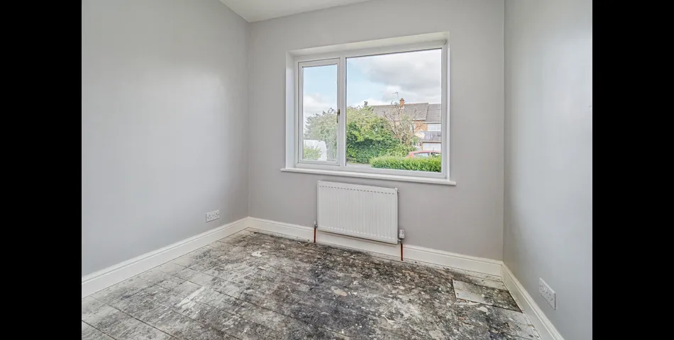 Renovated Two Bedroom Semi Detached Bungalow - Gardens & Off Road Parking -  Pocklington (YO42)