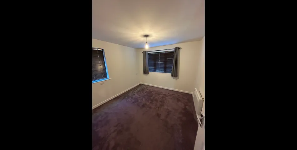 Two Bedroom Apartment - Vacant - Ideal First Time or Investment Purchase - (Net 8% Yields) - Burnley (BB11)